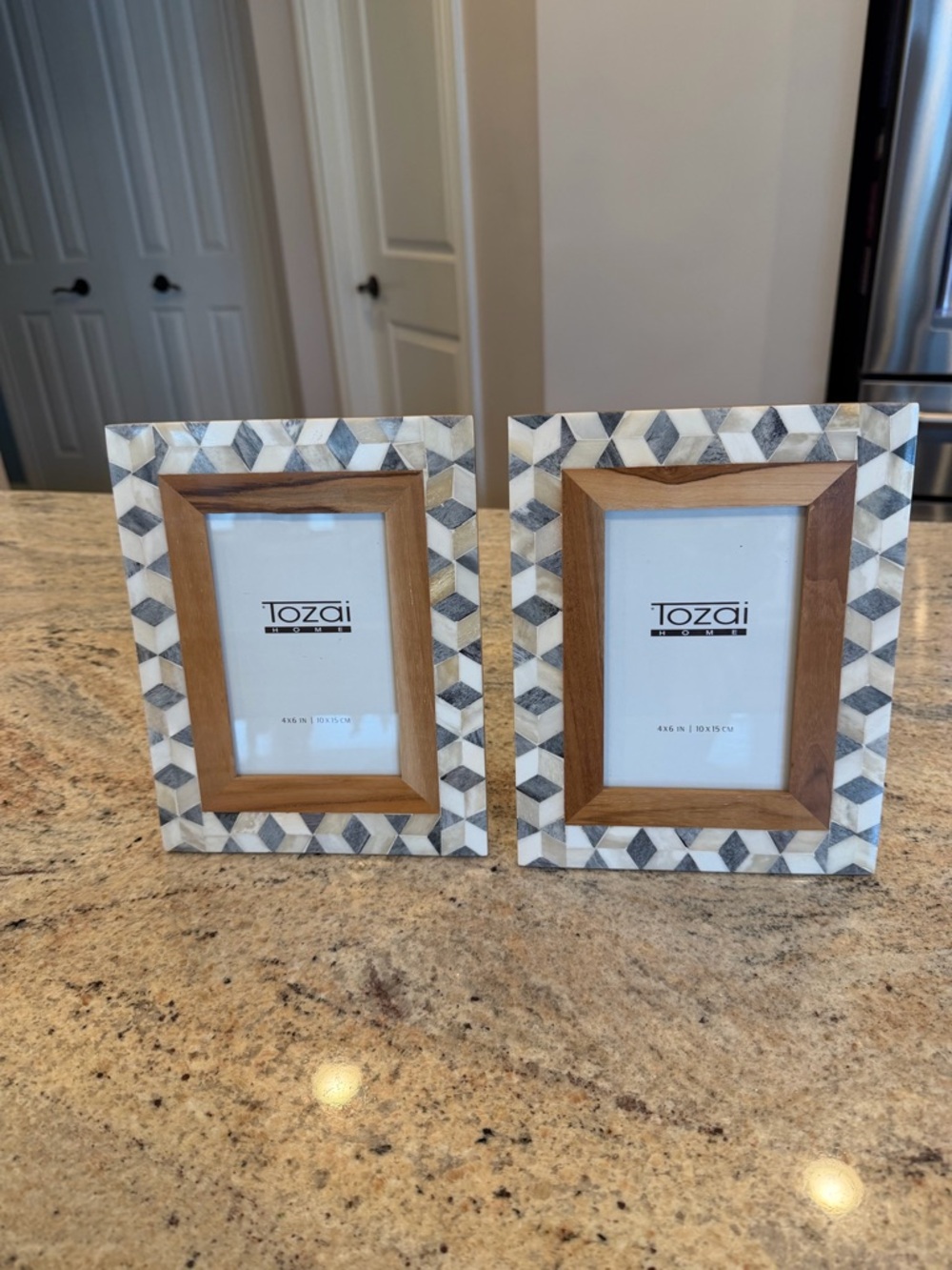 White & Gray Geometric Bone-Inlay Picture Frame